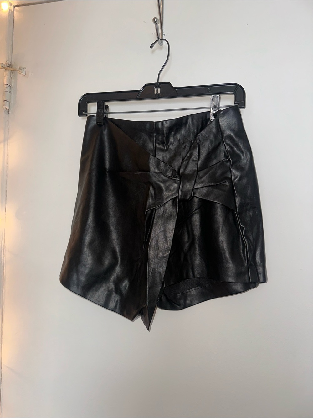 Zara Black Faux Leather High-Waist Tie Front Mini Skort - Picture 1 of 2